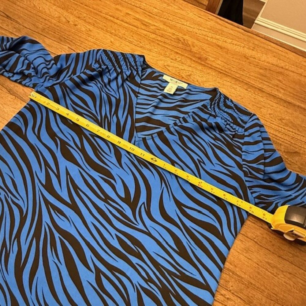 WHITE HOUSE BLACK MARKET Zebra Print Top - Picture 11 of 12
